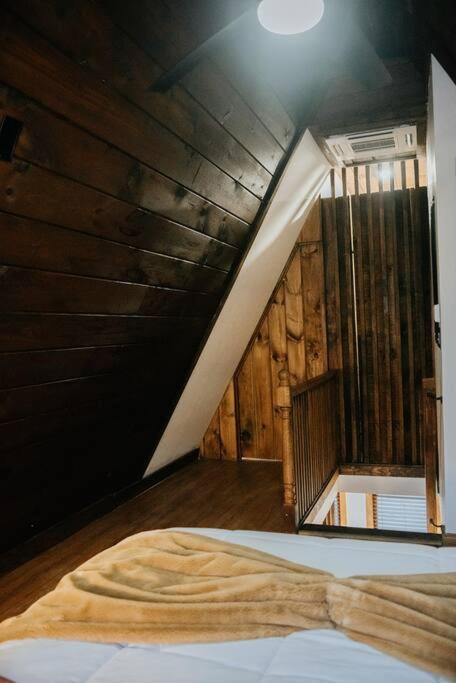 הוילה Tamworth New! Cozy & Modern A-Frame In The Woods W/Hot Tub מראה חיצוני תמונה